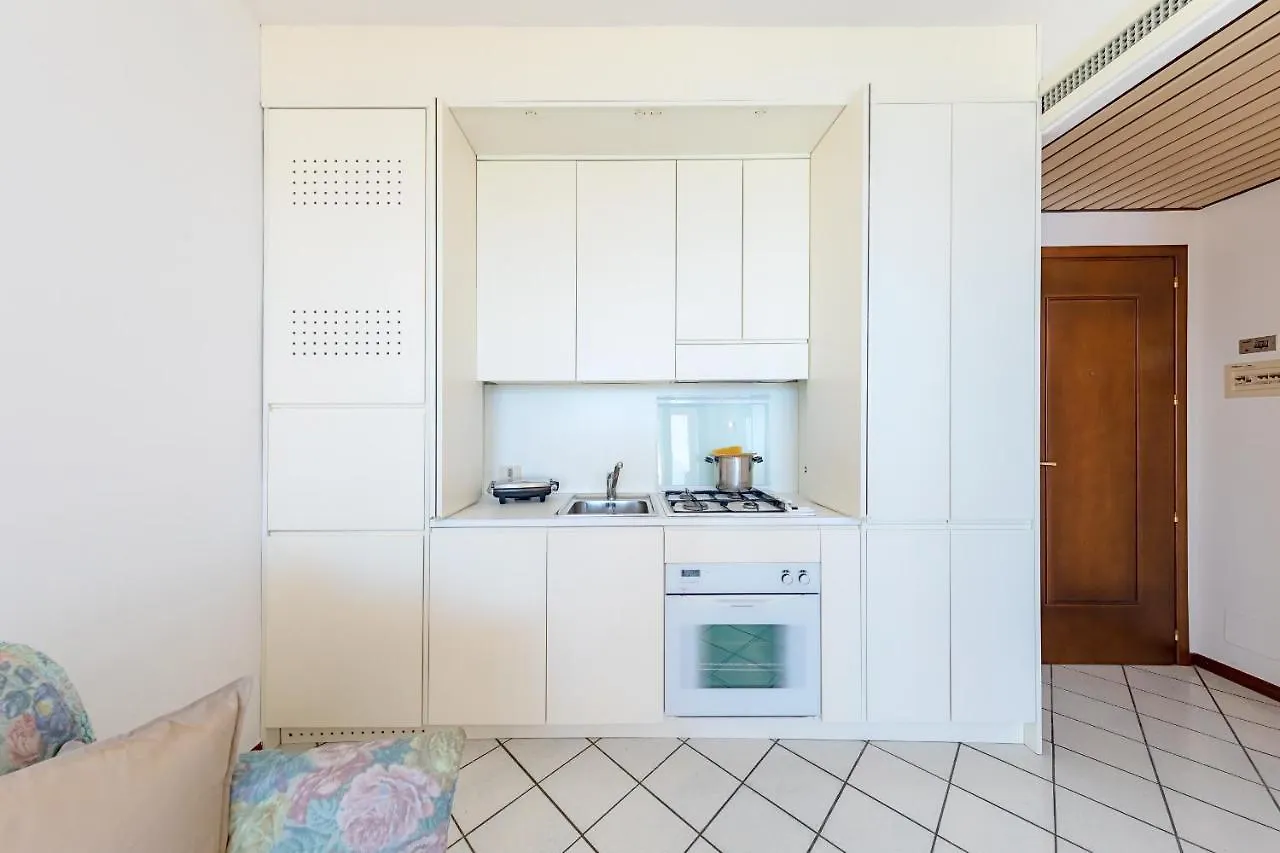 Ferrari 13 Apartment By Wonderful Italy Sirmione